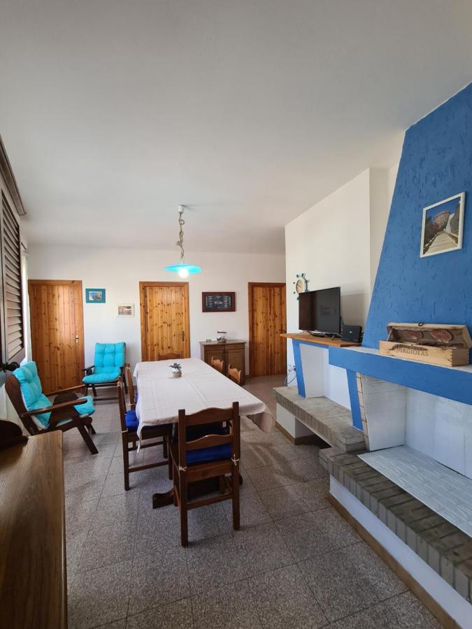 A Ca' Di Pe E Gio Apartment Calasetta Exterior photo